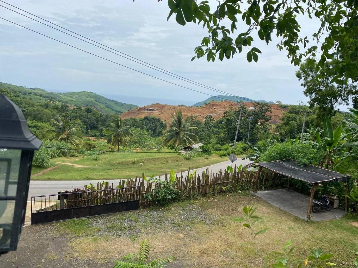 מלון Kuta  The Hill View Lombok מראה חיצוני תמונה