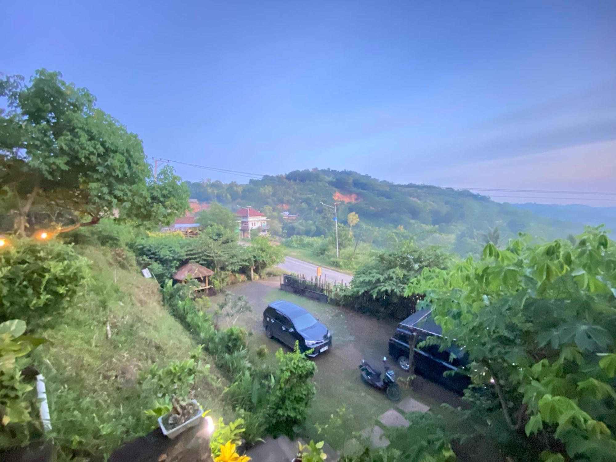 מלון Kuta  The Hill View Lombok מראה חיצוני תמונה